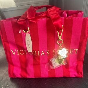 Victoria’s Secret tote